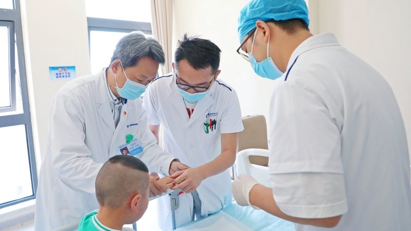 肠胃不适，穴位按摩来帮忙？揭秘脾胃调理的穴位按摩之道**